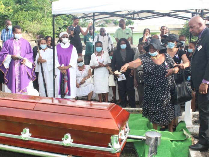 Body of Mally Peltier at cemetery