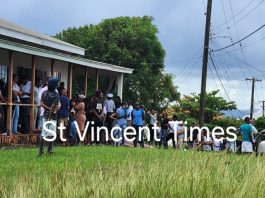 Long lines as Vincentians vote in Election 2025 Vincentians voting